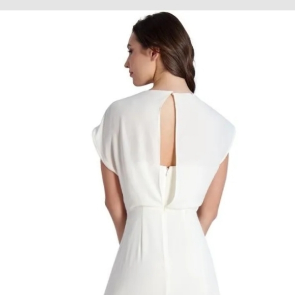 New BCBG MAXAZRIA  Ruffle Cascade V-Neck Front Slit Gown MSRP $298 Col GARDENIA - Picture 3 of 7